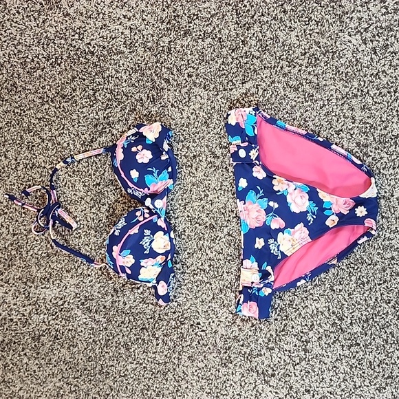 2pc Arizona swim suit top is a small bottom medium - Picture 1 of 8